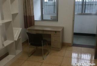 新城小区 中装两室 家电齐全 3楼 干净亮堂 拎包入住 - 淮安28生活网 ha.28life.com